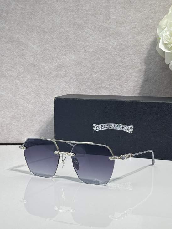Picture of Chrome Hearts Sunglasses _SKUfw79760778fw
